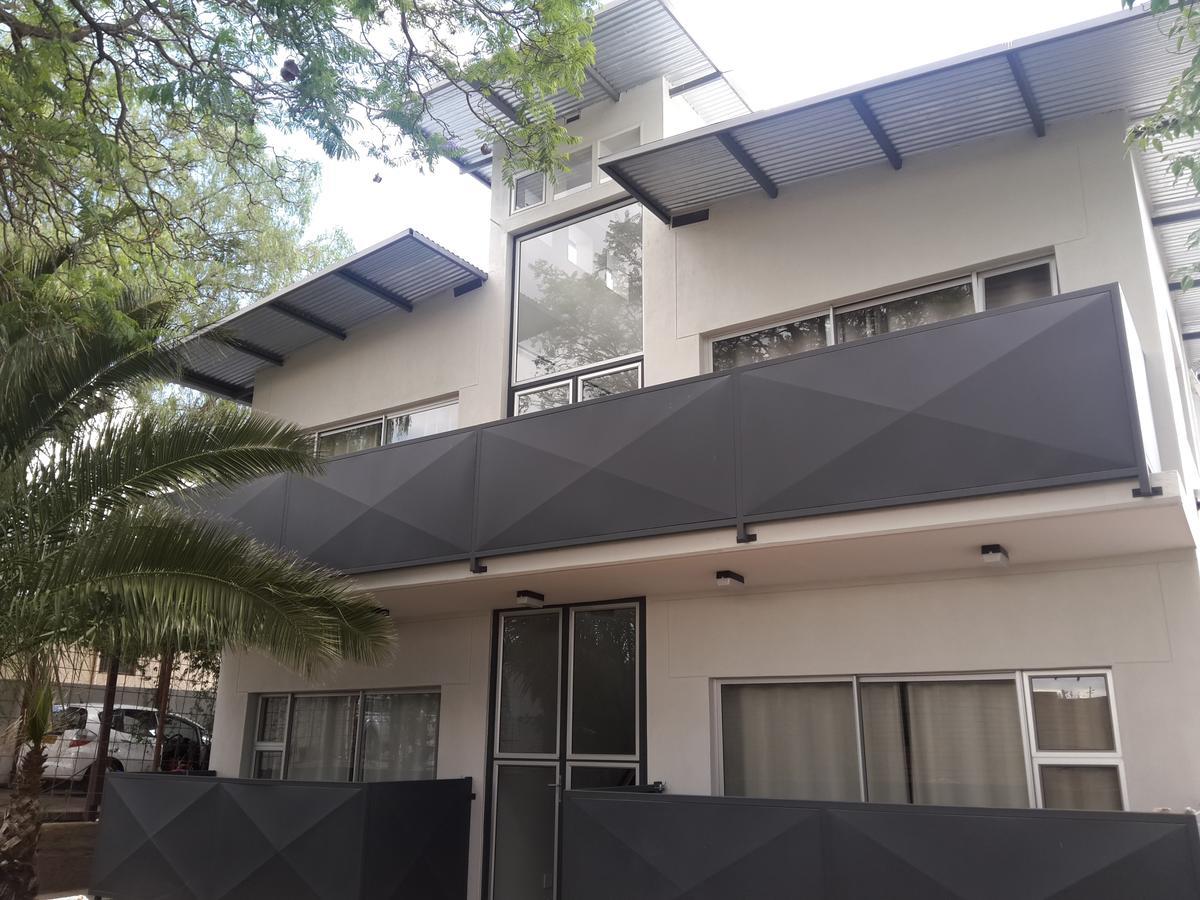 Suiderhof Self-Catering Hotel Windhoek Exterior photo