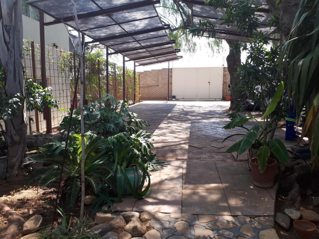 Suiderhof Self-Catering Hotel Windhoek Exterior photo
