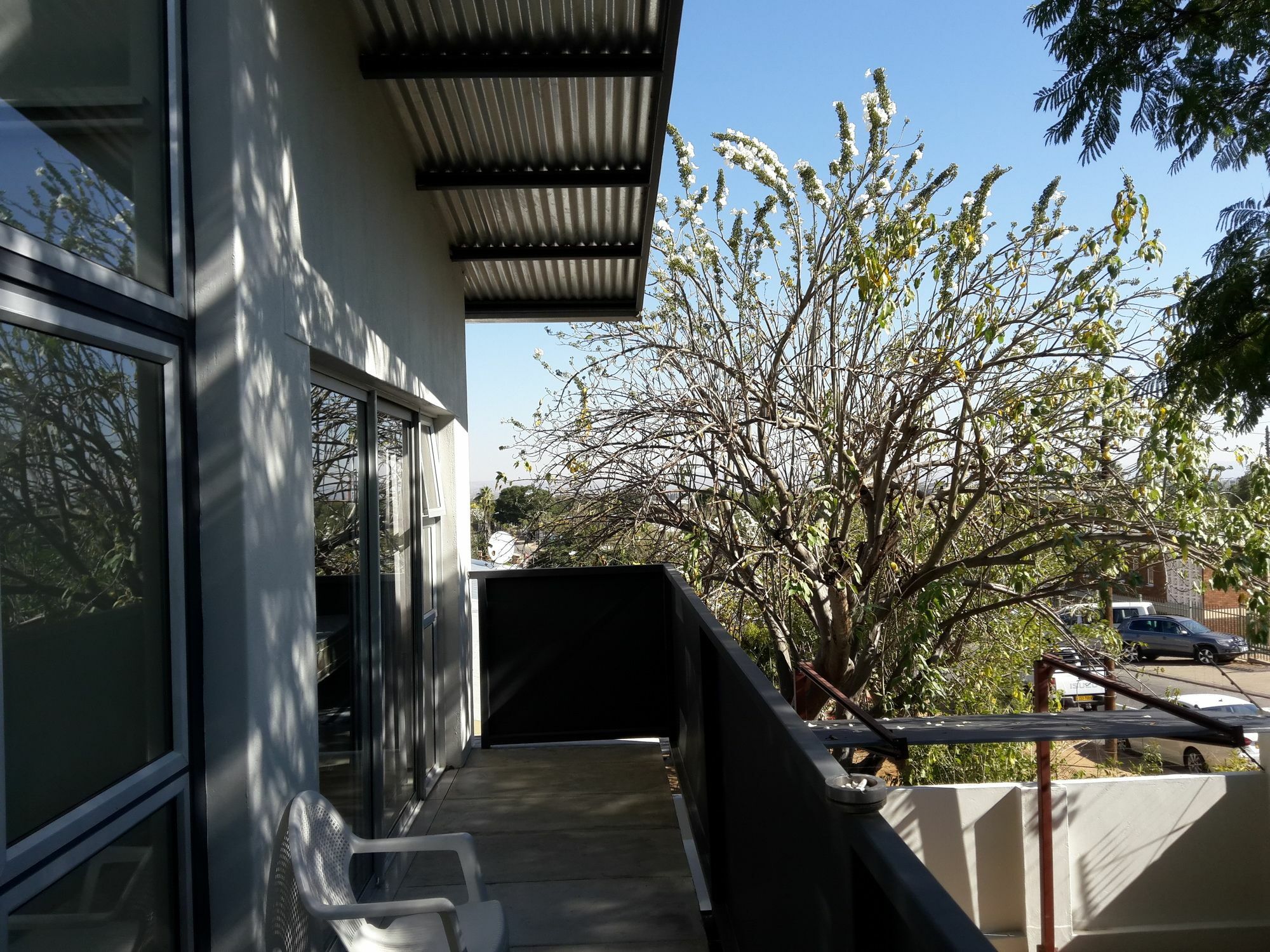 Suiderhof Self-Catering Hotel Windhoek Exterior photo